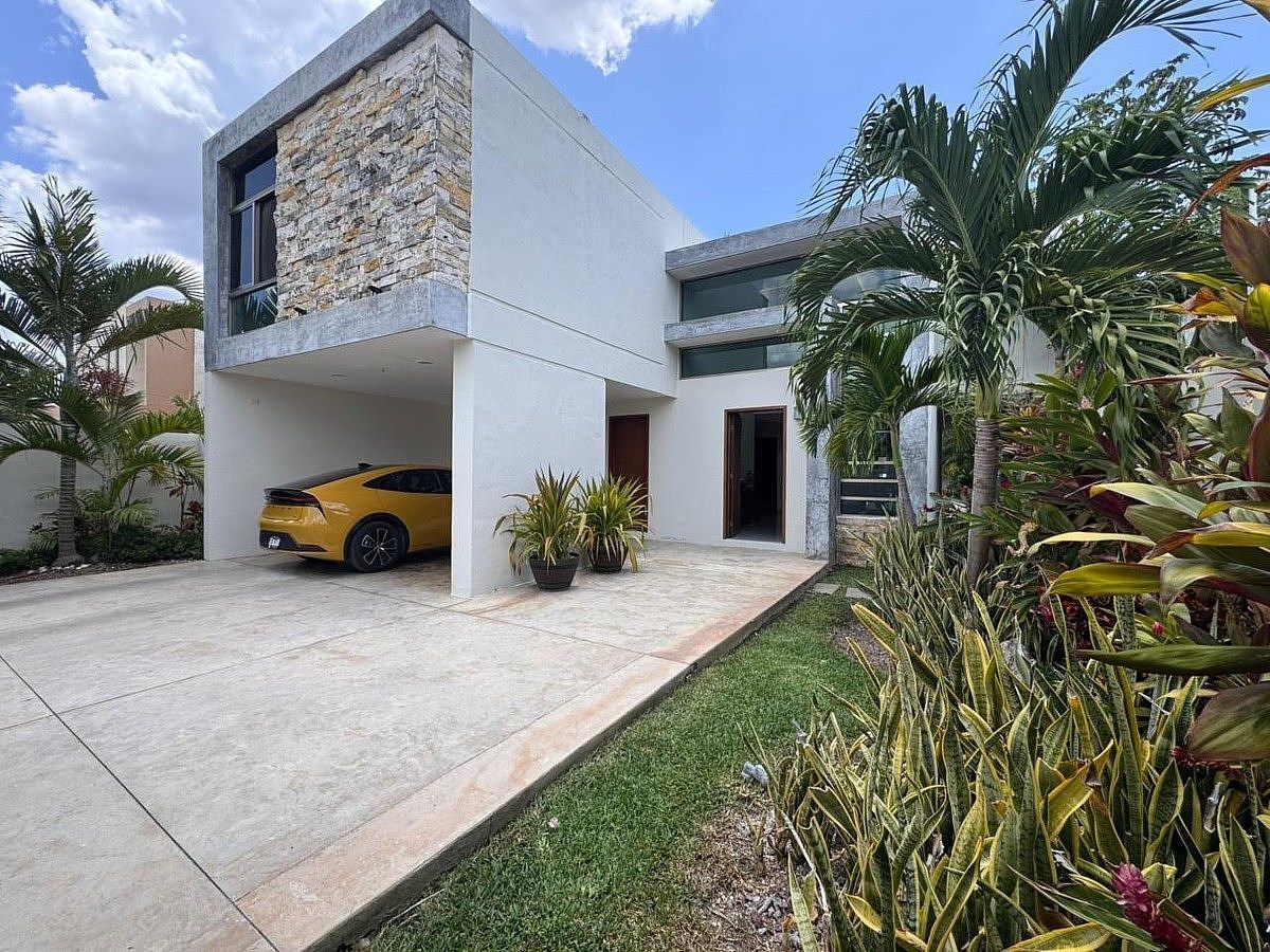 CASA À VENDA EM CONKAL COM PAINÉIS SOLARES, foto 1 de 39