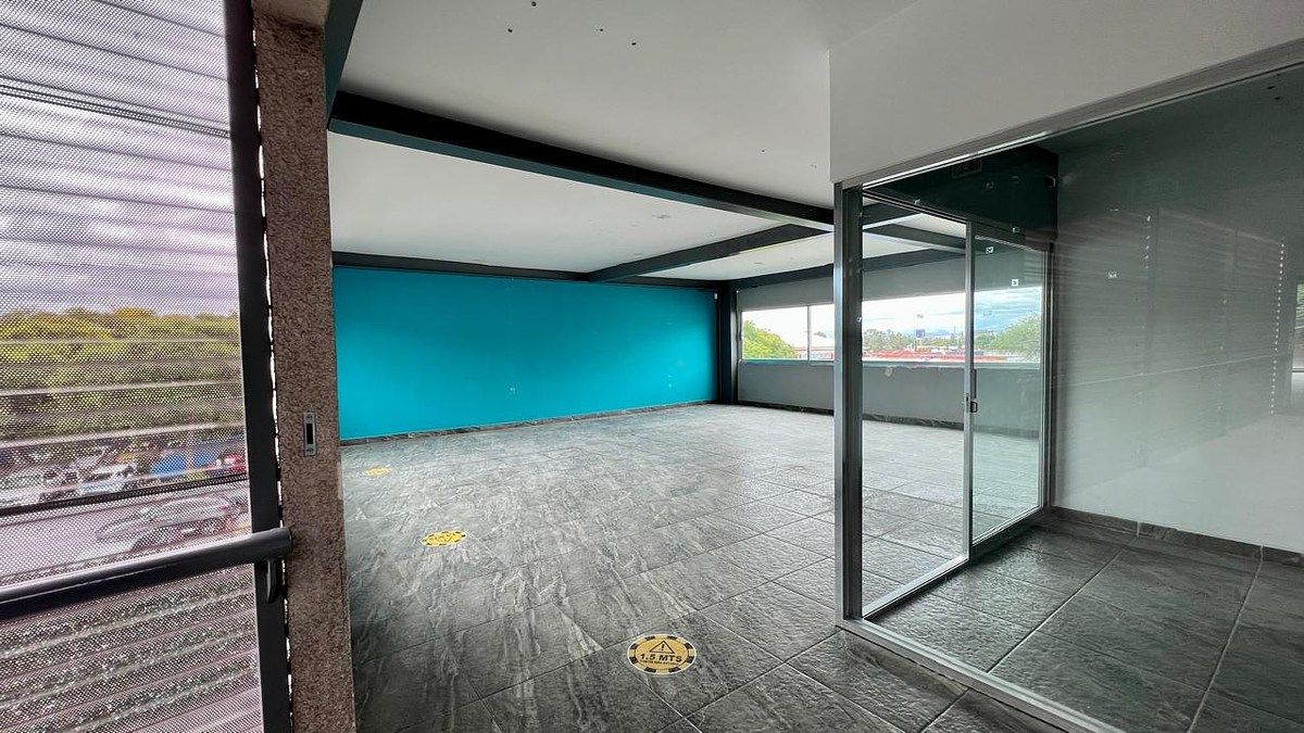 Edificio en Villa Los Arcos, Querétaro, foto 10 de 22