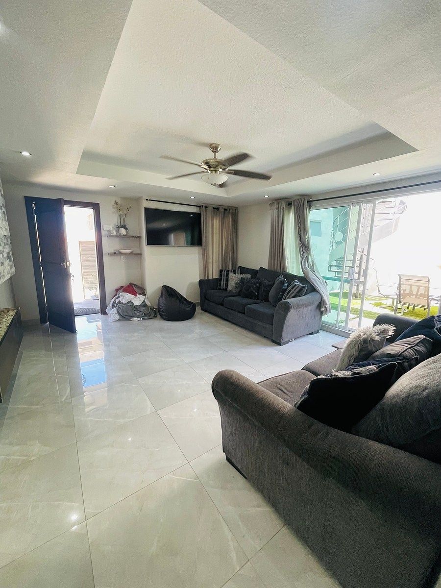 Sala recibidor, foto 8 de 27
