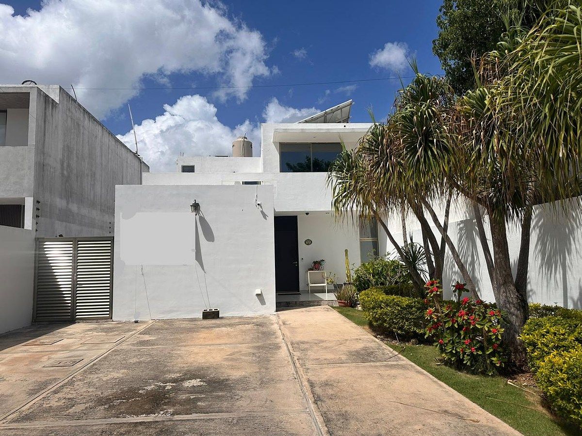 Casa à venda em Conkal, Yucatán, piscina e painéis solares, foto 1 de 27
