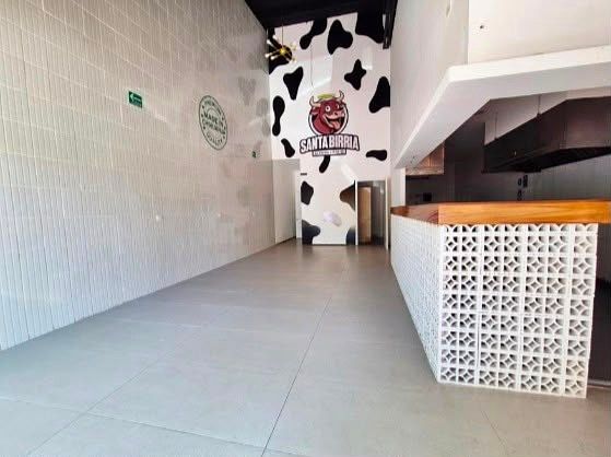Renta de local comercial plaza cimarron, foto 1 de 5