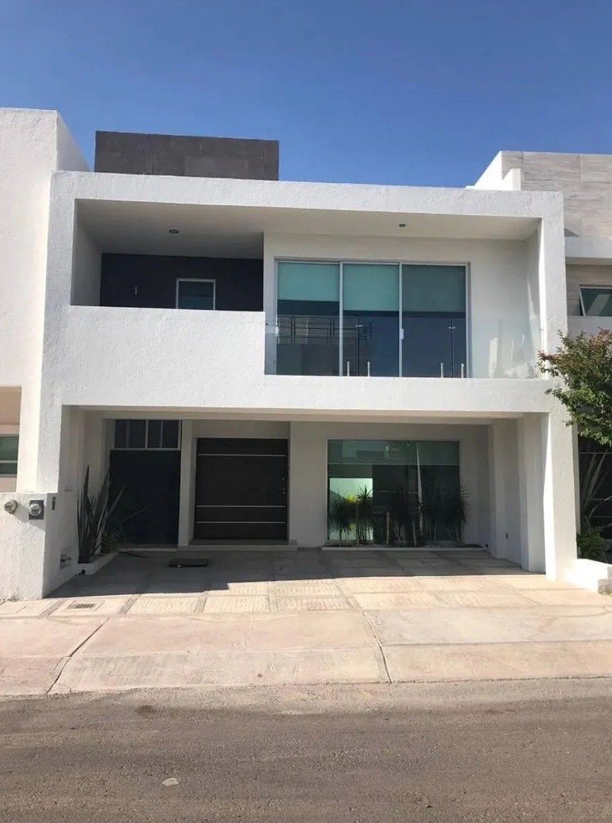 CASA PARA ALUGAR | HACIENDA JURIQUILLA + TERRAÇO PRIVADO + PISCINA + SEGURANÇA, foto 1 de 29