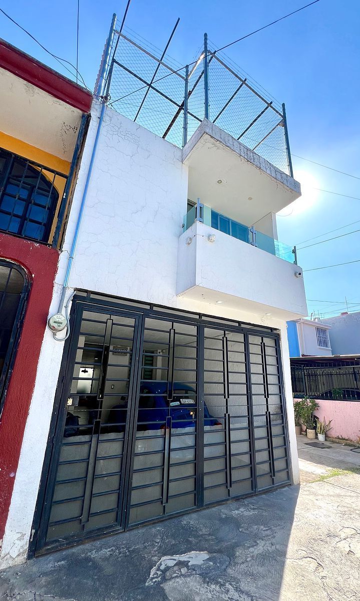 Casa en Jardines Del Valle, Zapopan, foto 2 de 26