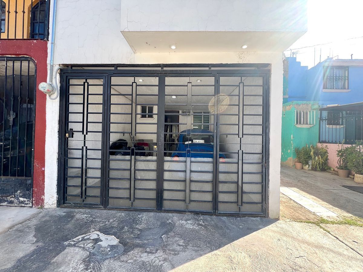 Casa en Jardines Del Valle, Zapopan, foto 3 de 26