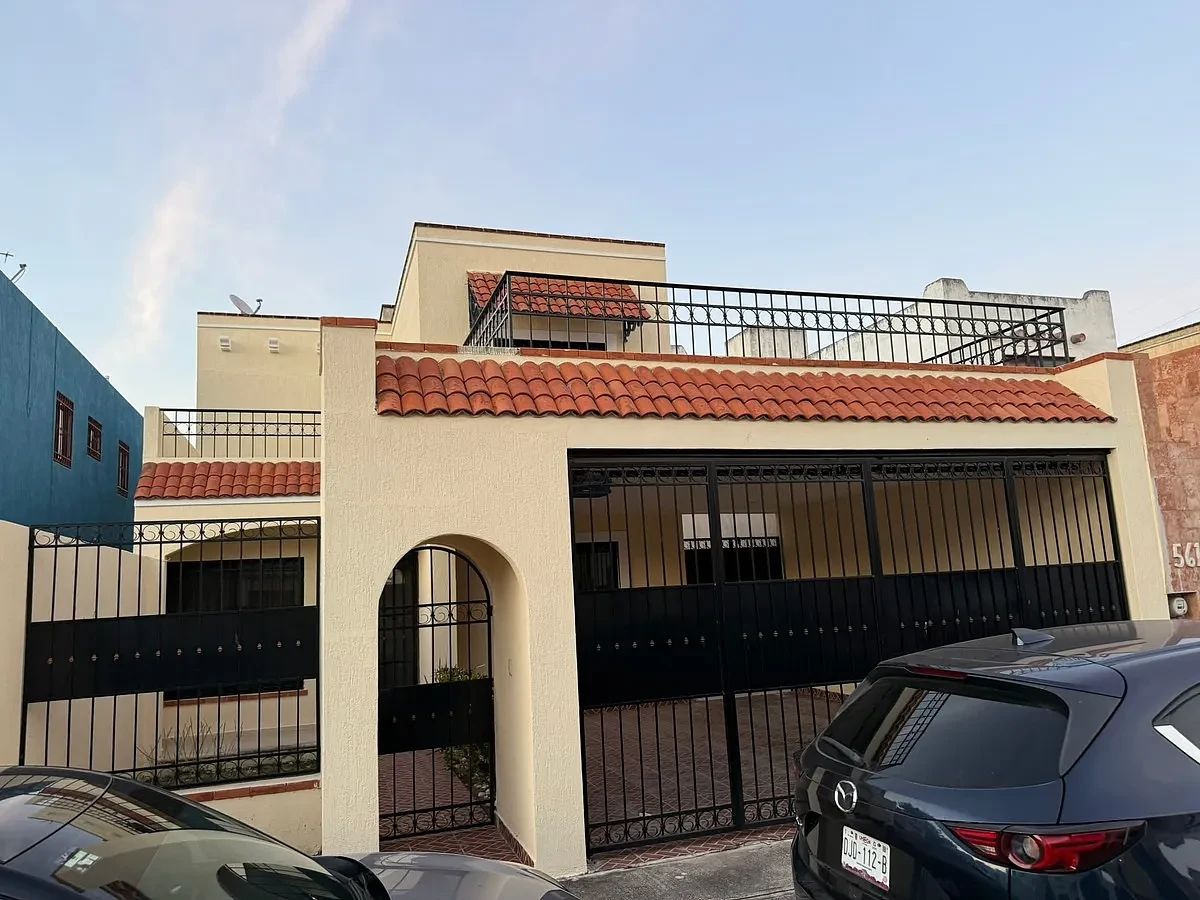 House in Gran Santa Fe, Mérida, photo 2 of 12