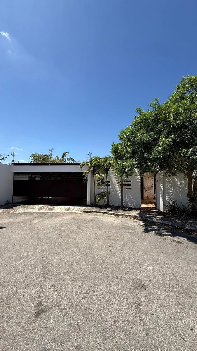 HOUSE FOR RENT ON CORNER | LAS AMÉRICAS II, photo 1 of 8