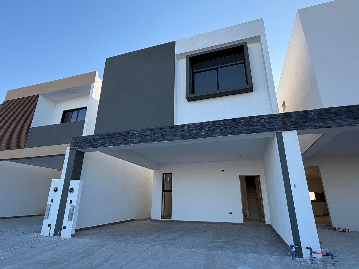 House for Sale in General Escobedo, Nuevo León, photo 1 of 21