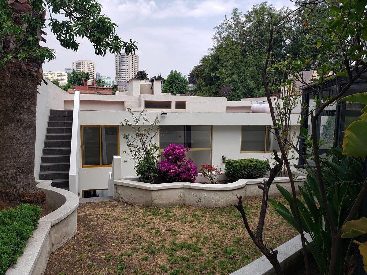 House in Bosques de las Palmas, Huixquilucan, photo 3 of 27