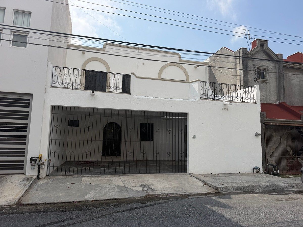 House for Rent in Rincon de la Primavera to the South of Monterrey, photo 1 of 23
