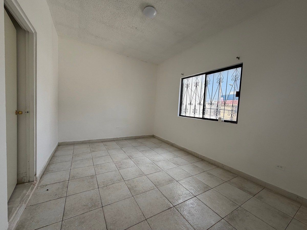 House in Rincón de la Primavera, Monterrey, photo 10 of 23