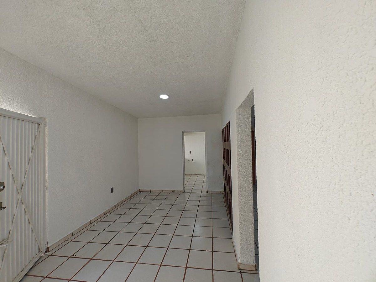 House for sale in Las Torres neighborhood, photo 1 of 18
