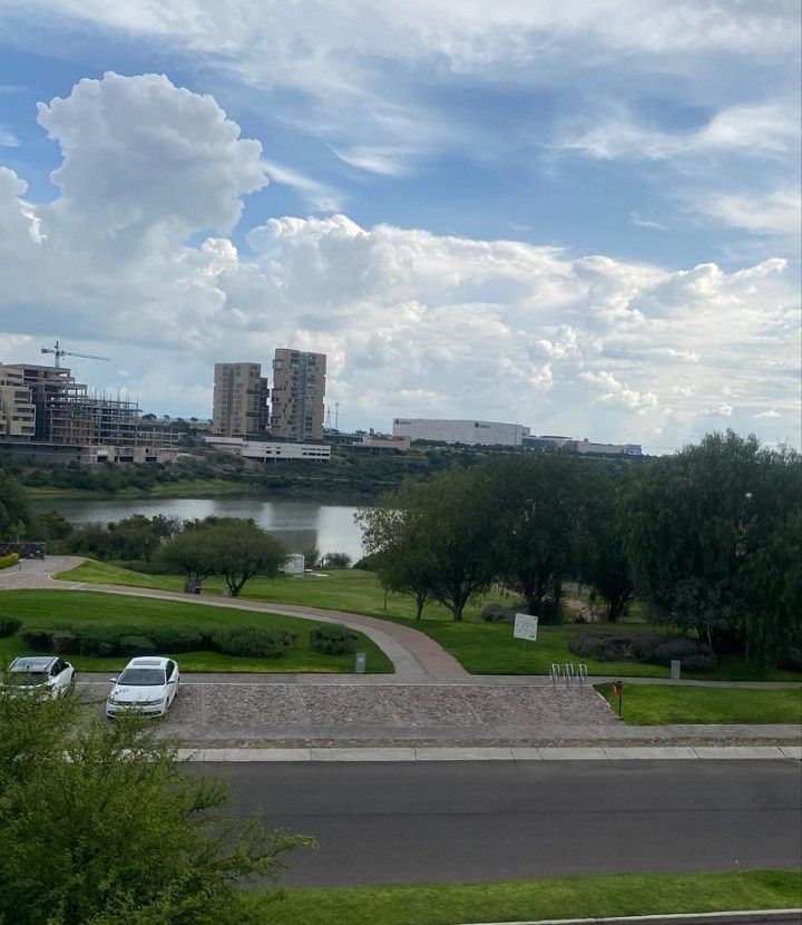 Casa em La Vista Residencial, Querétaro, foto 2 de 13