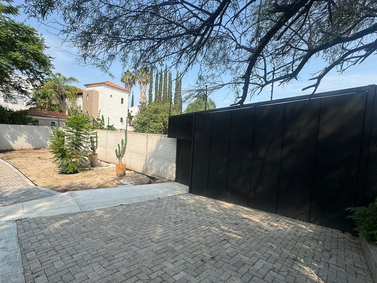 Terreno en venta Aurora Boreal dentro de Las Cañadas Zapopan, foto 1 de 5