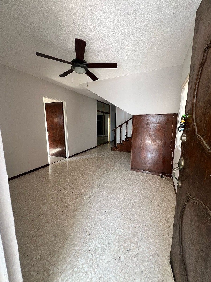 House in Santa Fe, Monterrey, photo 3 of 9