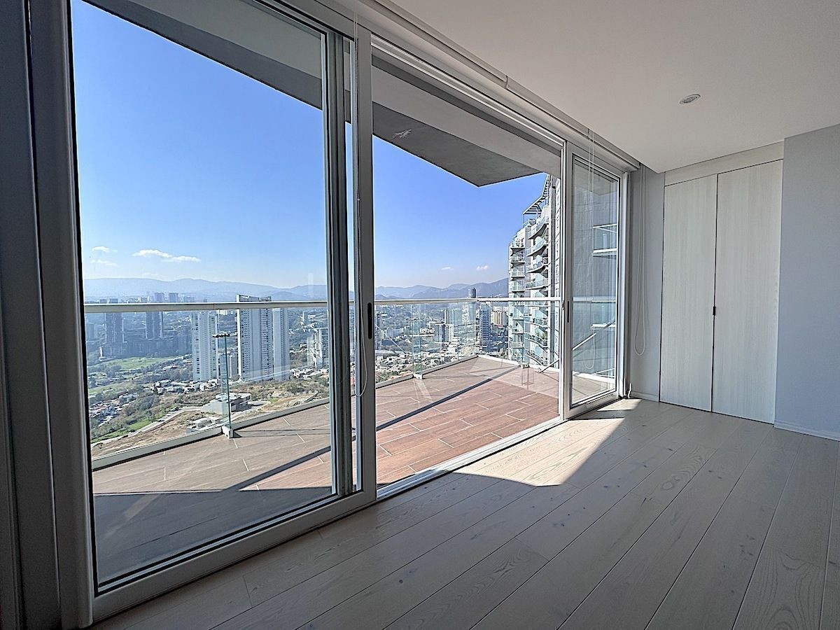 Apartment in Bosque Real, Huixquilucan, photo 2 of 40