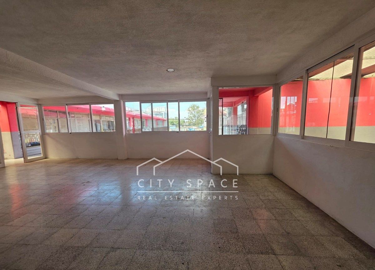 LOCAL COMERCIAL en RENTA en BOSQUES DEL LAGO, foto 1 de 7