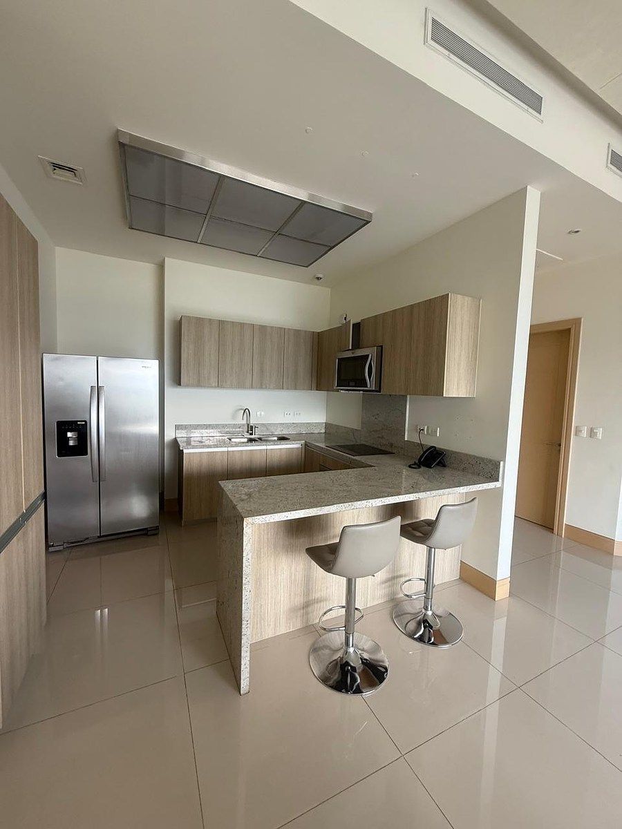 Metropolitan Center Apartment T2 Valle Oriente, photo 1 of 19