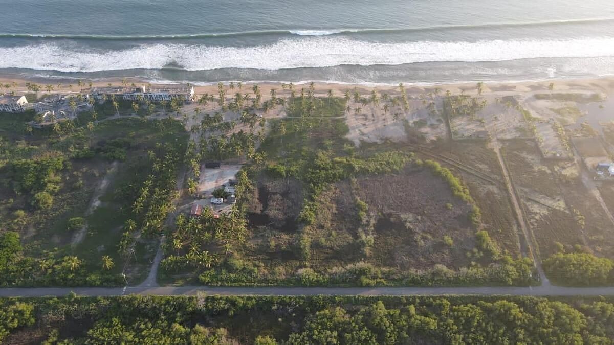 Terreno Frente al Mar en Boca de Iguanas, Jalisco, foto 1 de 11
