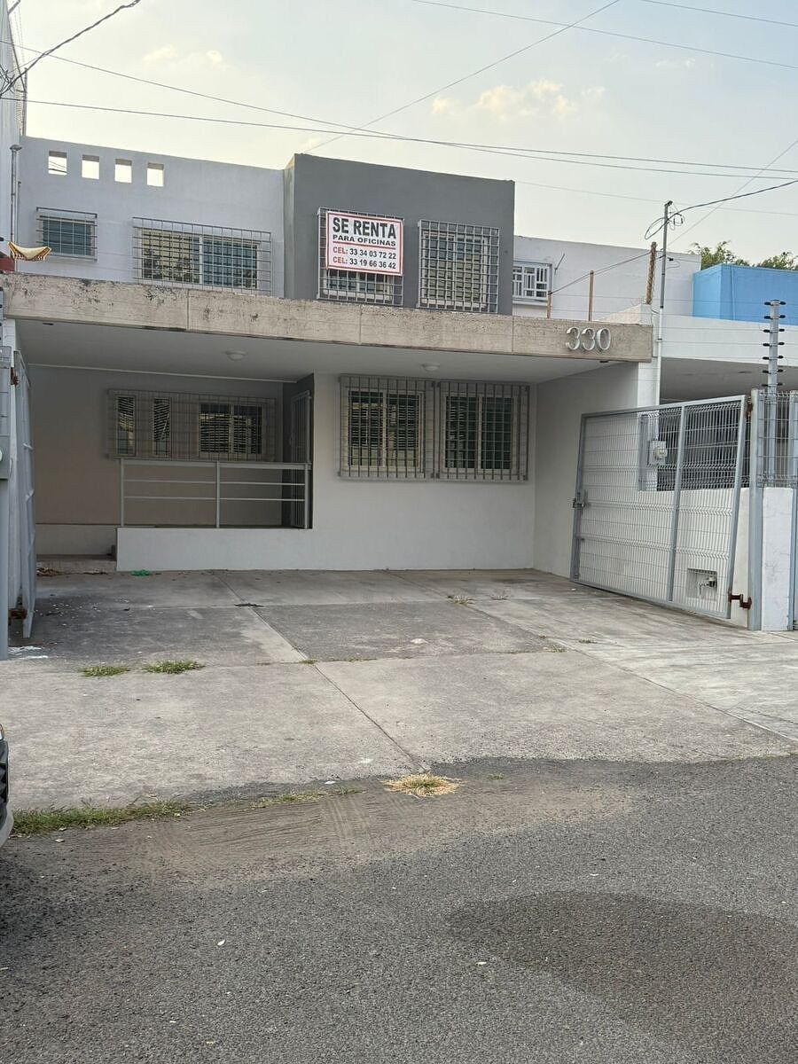 Oficinas en Renta Cerca de La Minerva, foto 1 de 12