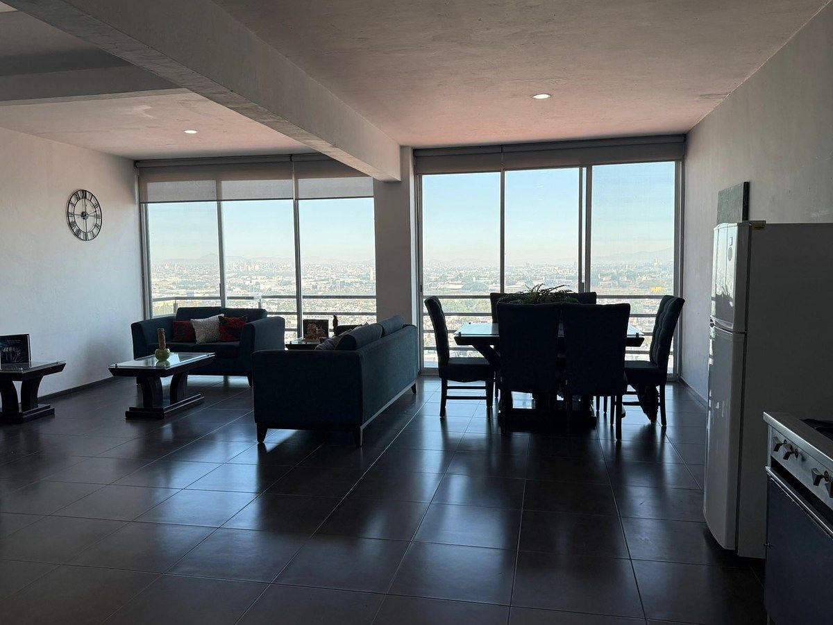 Casa en Residencial El Tapatío, Tlaquepaque, foto 2 de 21