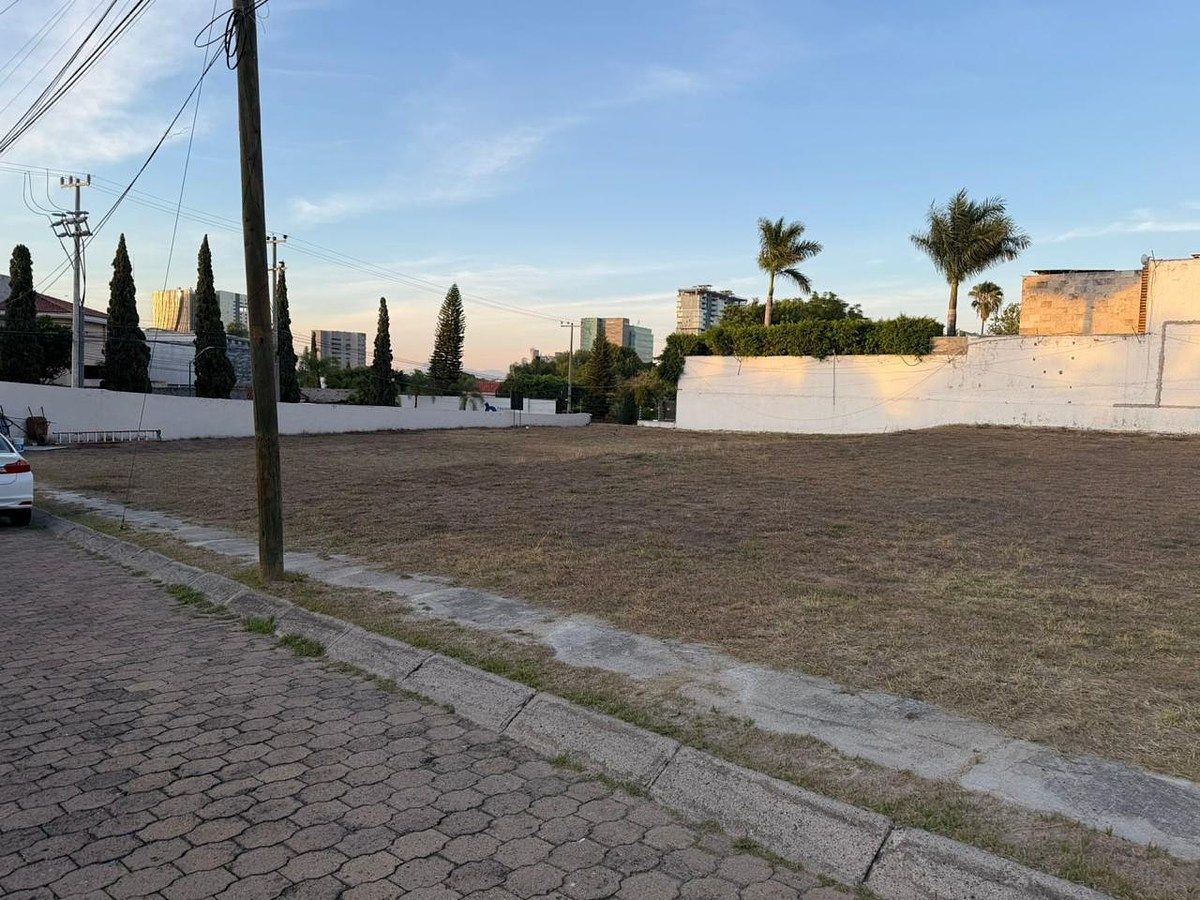 Lote em Colinas de San Javier, Zapopan, foto 6 de 7