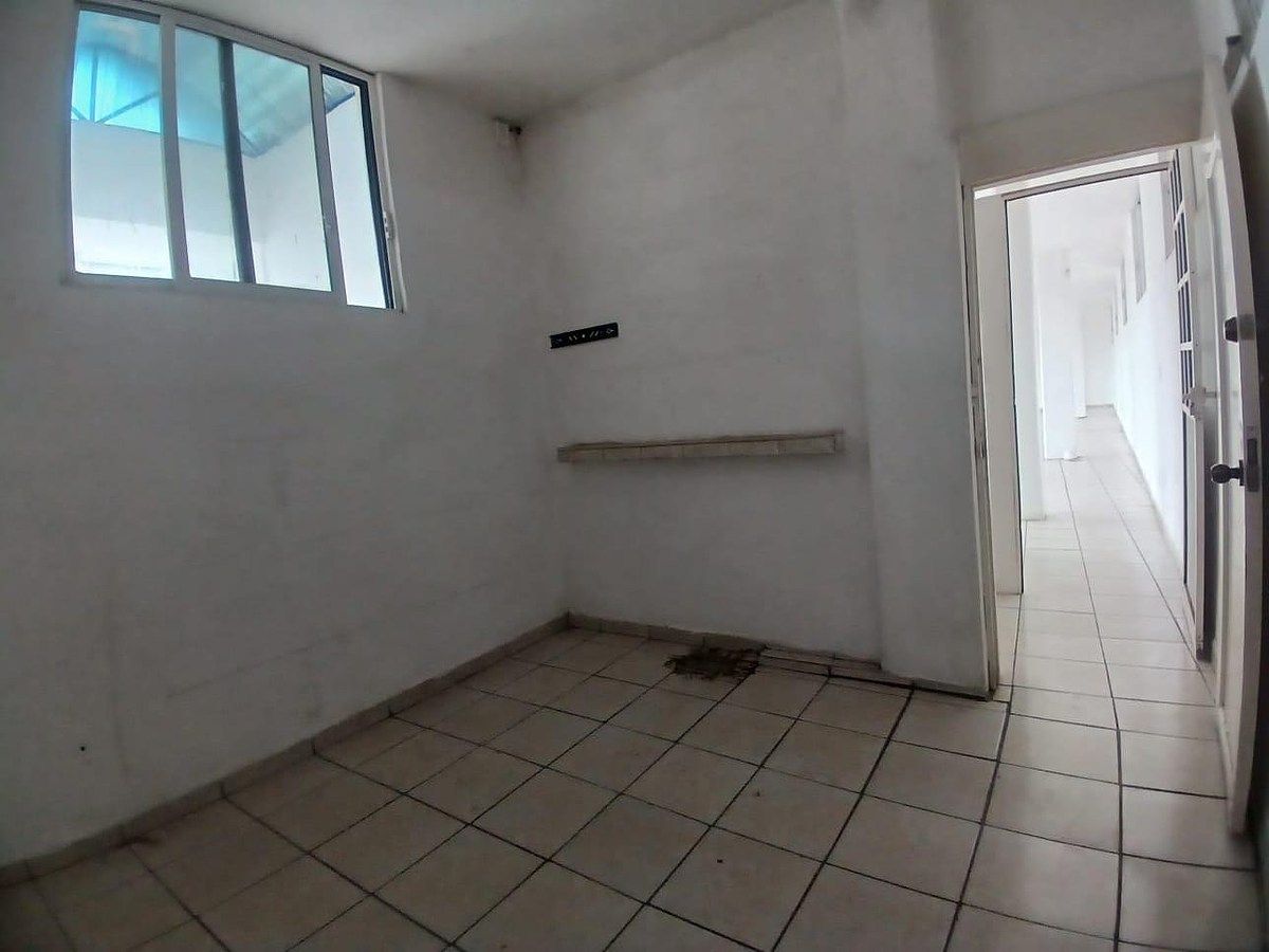 Local comercial en Santa Cruz Venta de Carpio, Ecatepec de Morelos, foto 12 de 24