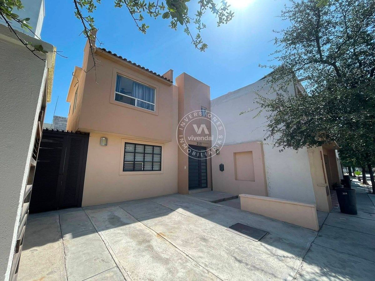 House for sale in Fracc. to the west, photo 1 of 18
