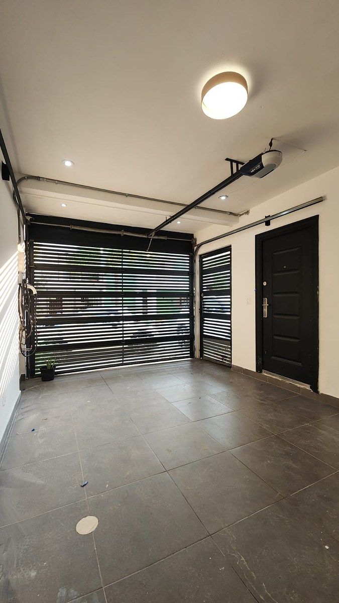 Casa em Colinas del Huajuco, Monterrey, foto 4 de 19