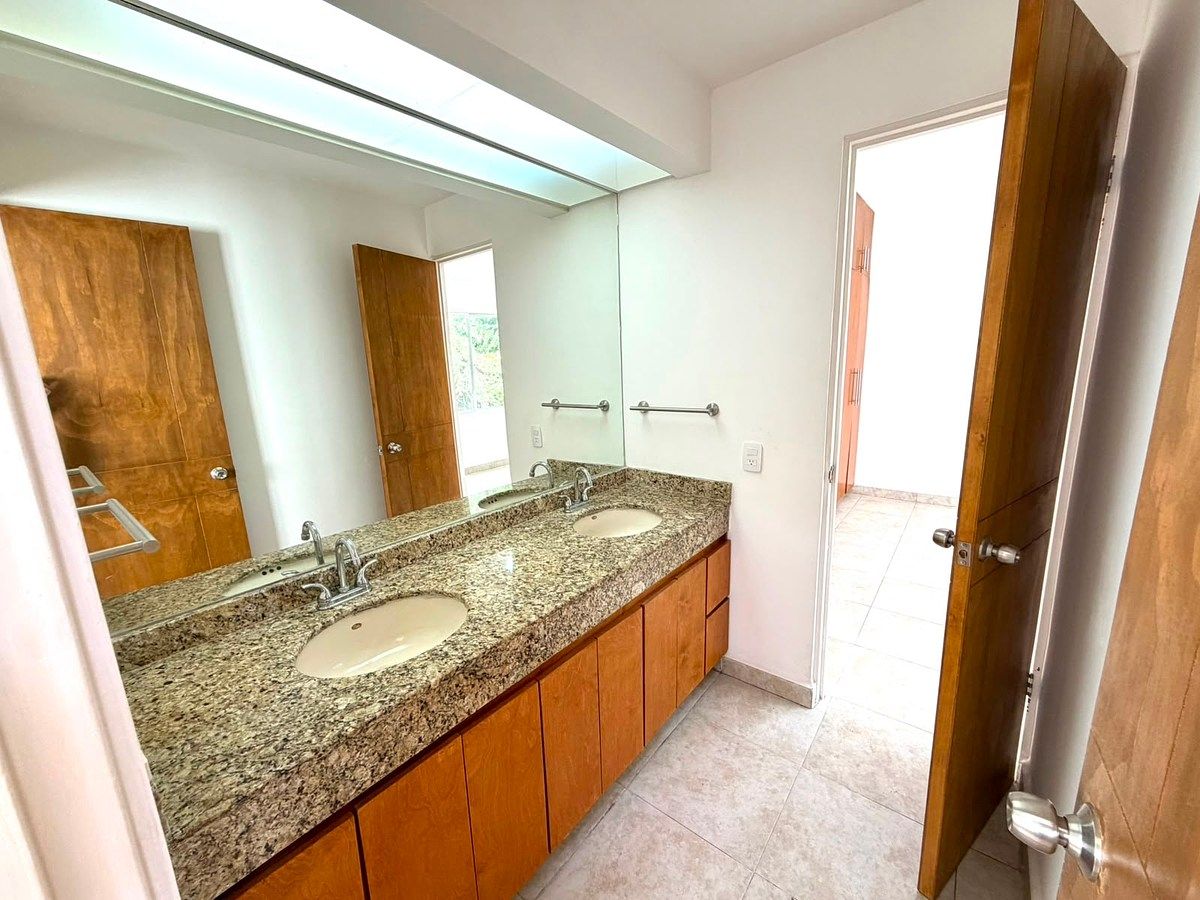 House in Las Brisas, Monterrey, photo 6 of 12