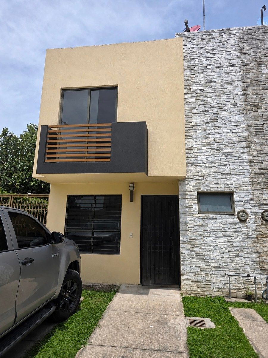 Casa en renta 3 recámaras, foto 1 de 8