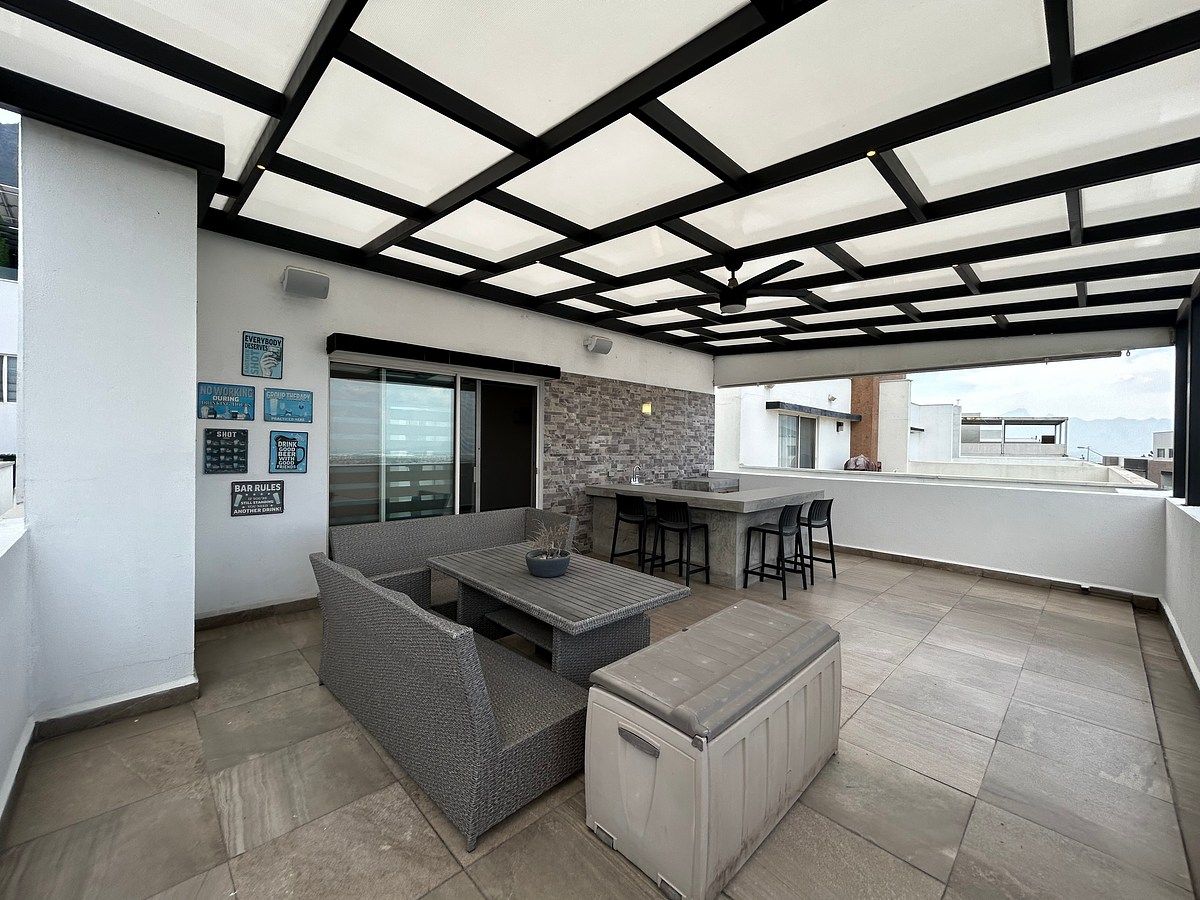 House in Cumbres Madeira, Monterrey, photo 4 of 28