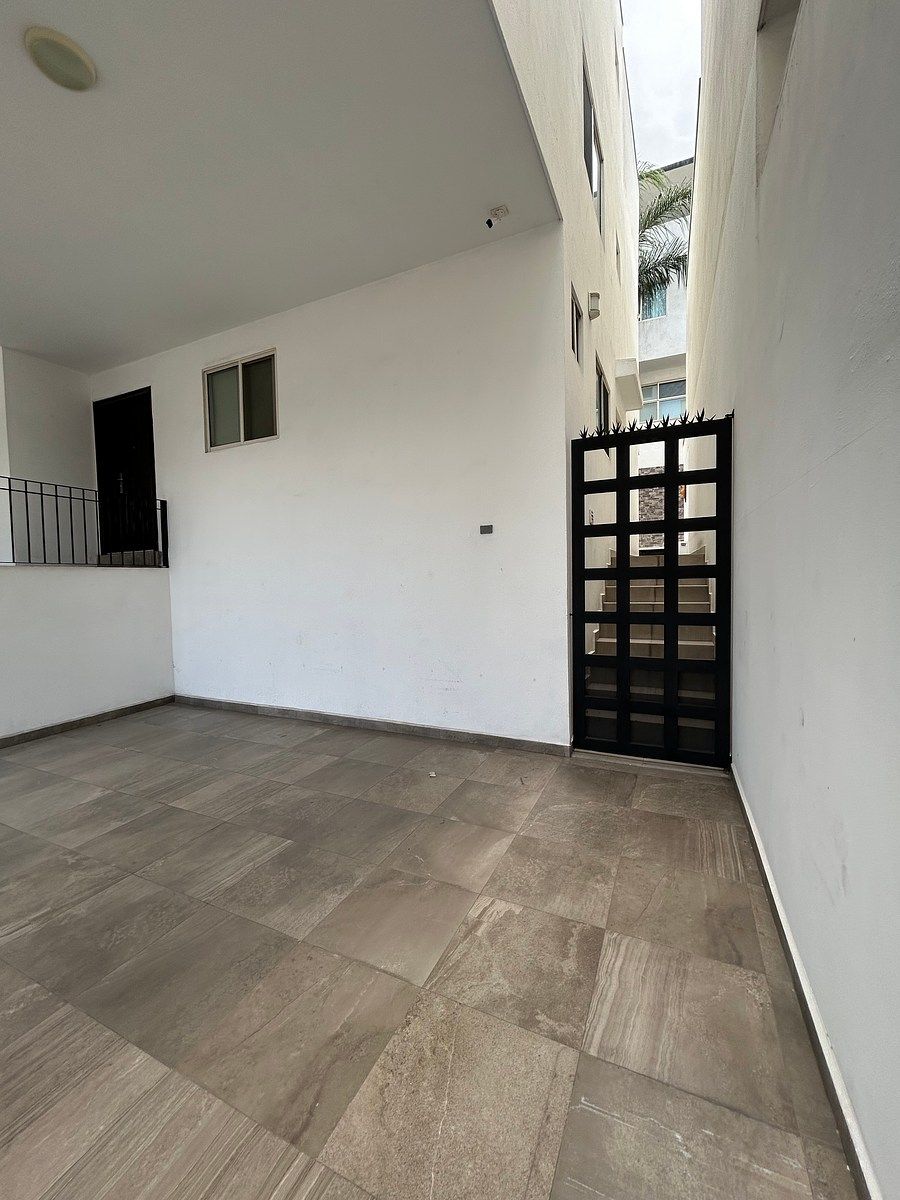 House in Cumbres Madeira, Monterrey, photo 19 of 28