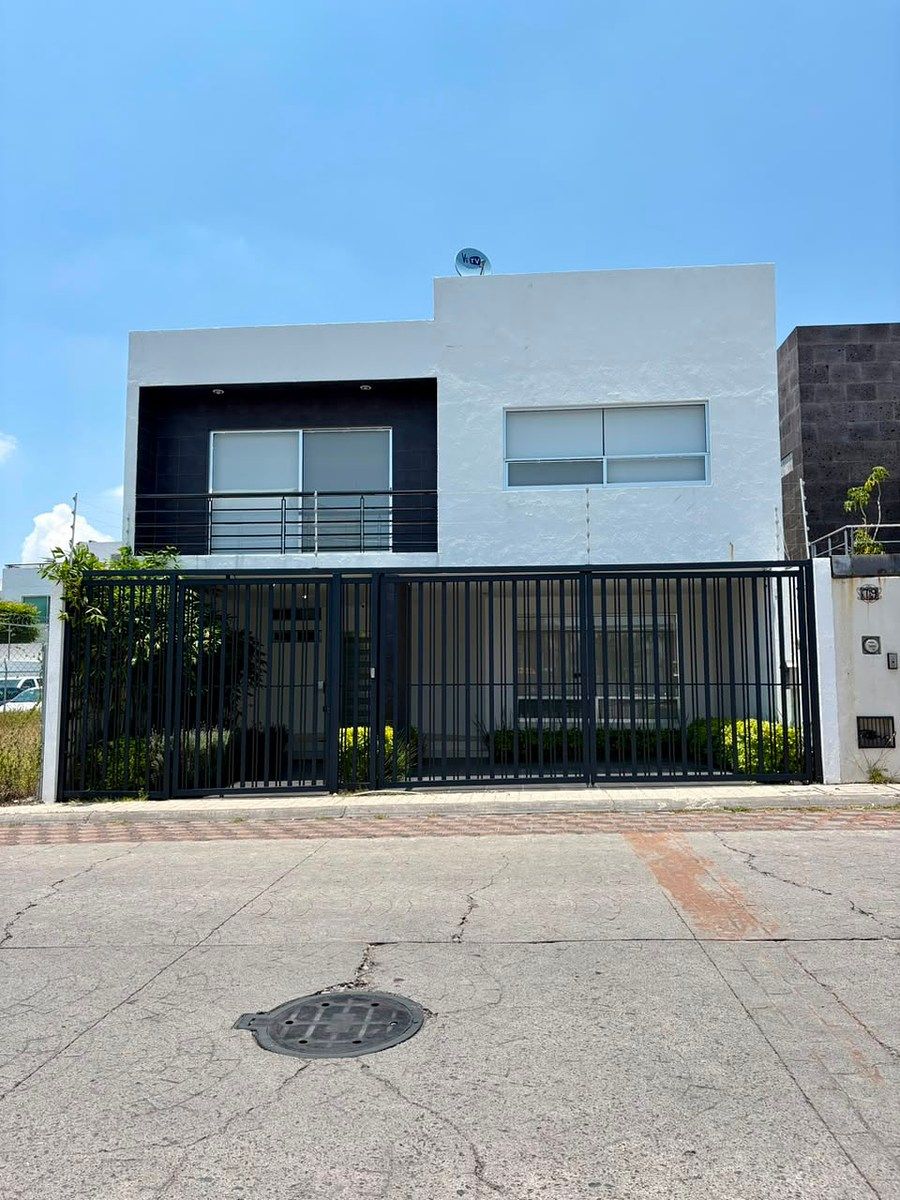 House in Milenio III, Querétaro, photo 2 of 18