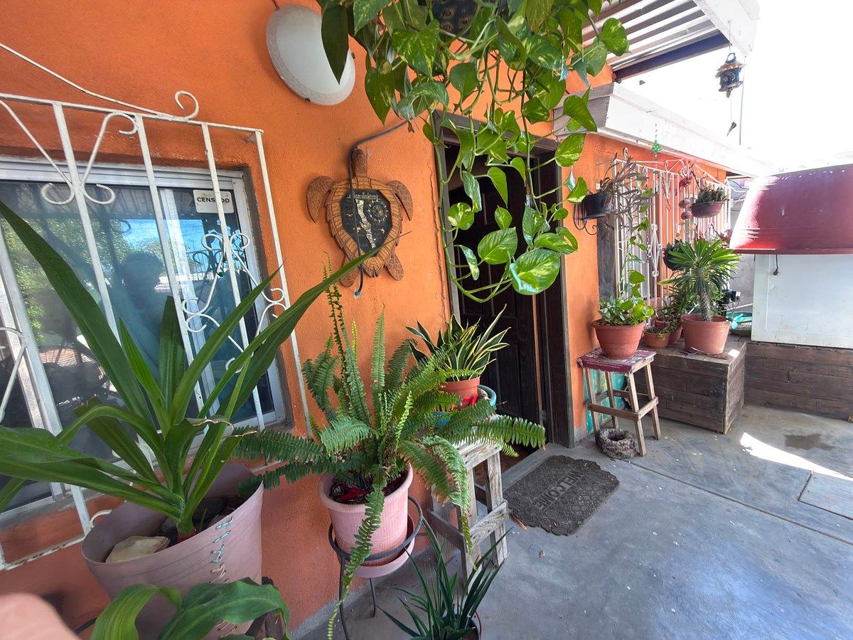 CASA 8 DE OUTUBRO, foto 1 de 4