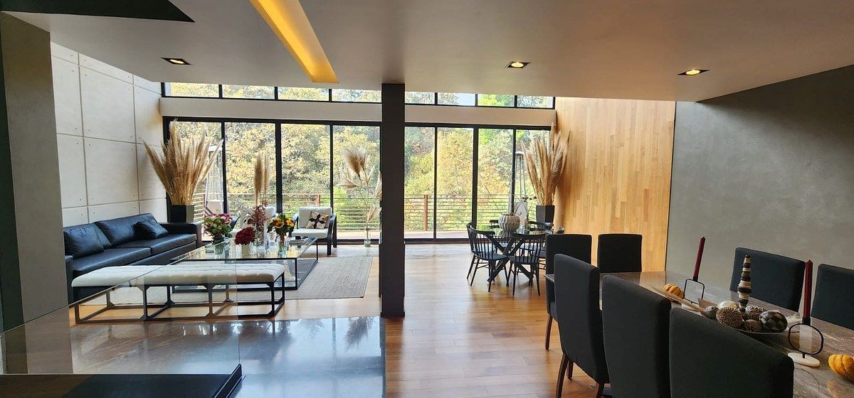 IMPRESSIVE HOUSE IN BOSQUE REAL, photo 1 of 22