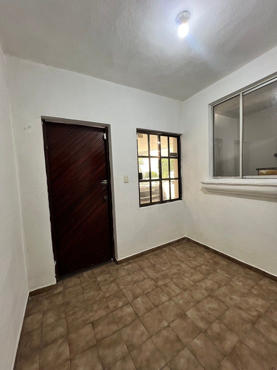 House in Las Cumbres 5 Sector, Monterrey, photo 8 of 23
