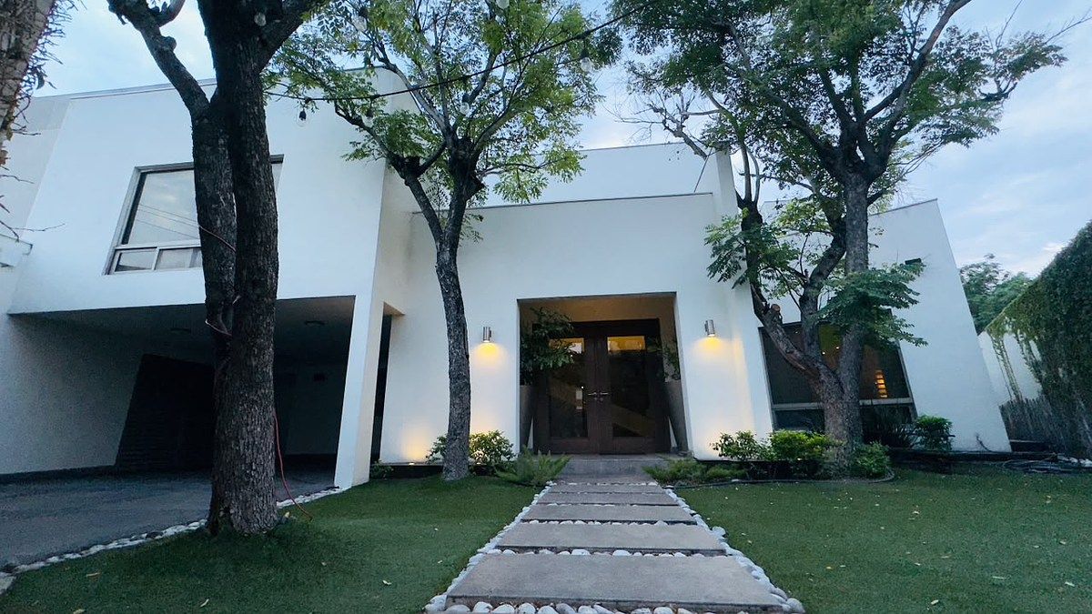 House in Hacienda San Agustin, San Pedro Garza García, photo 2 of 13