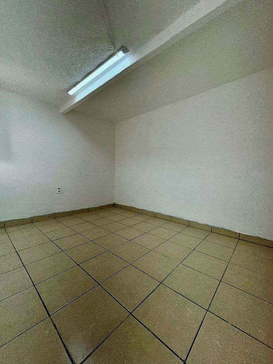 Local comercial en Santa Teresita, Guadalajara, foto 8 de 14