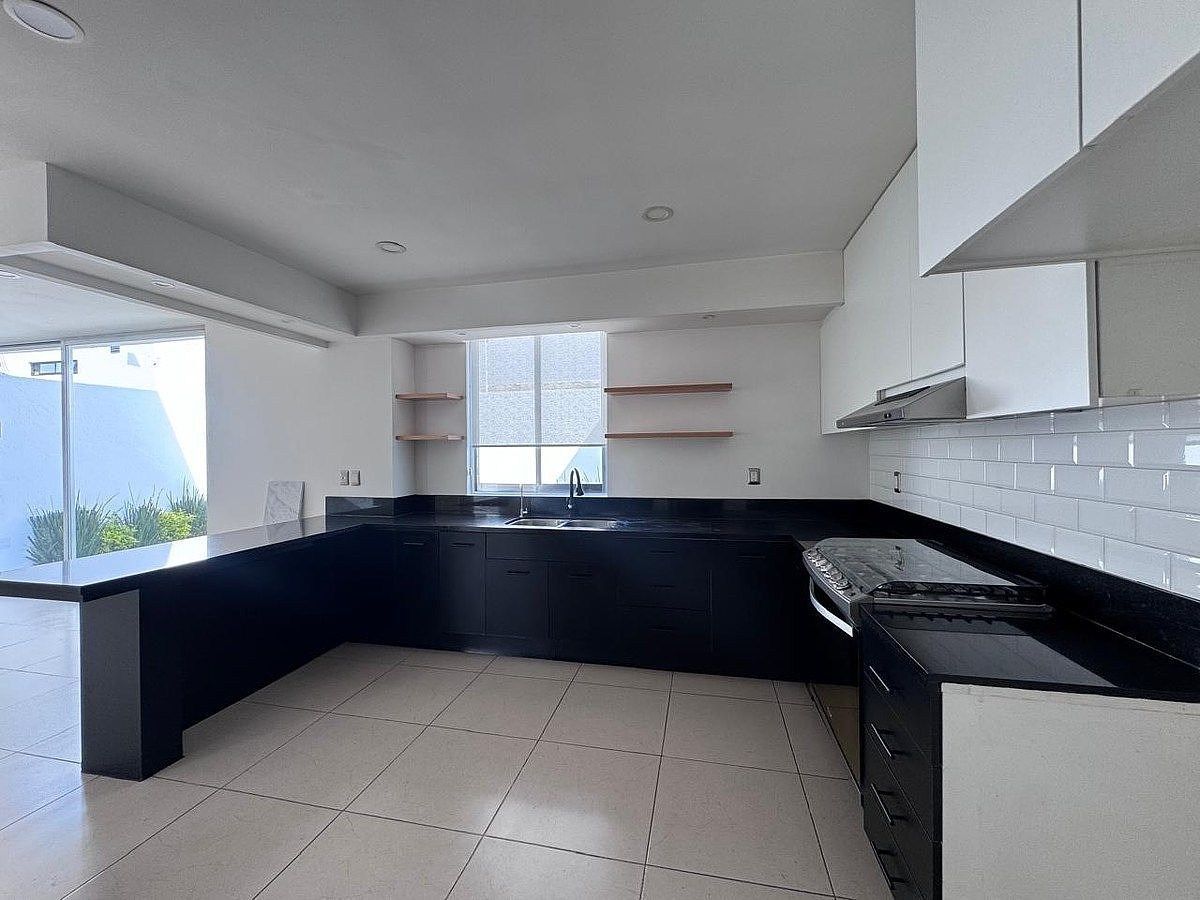 Casa en condominio en Juriquilla la Condesa, Querétaro, foto 3 de 43
