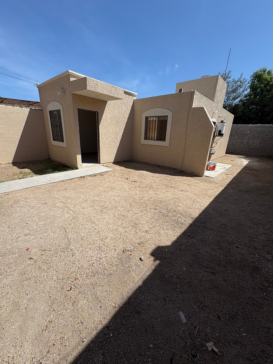 Casa, photo 2 of 19