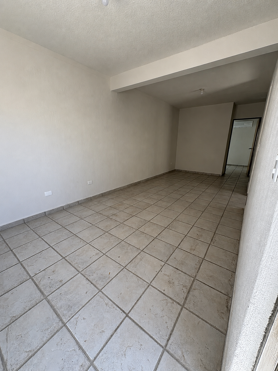 Sala, photo 4 of 19