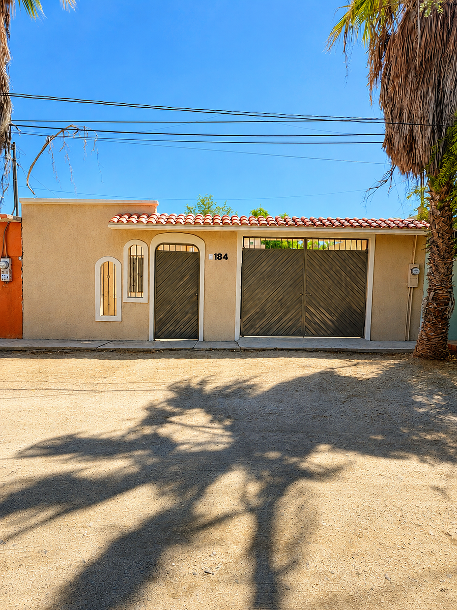 Fachada, photo 1 of 19