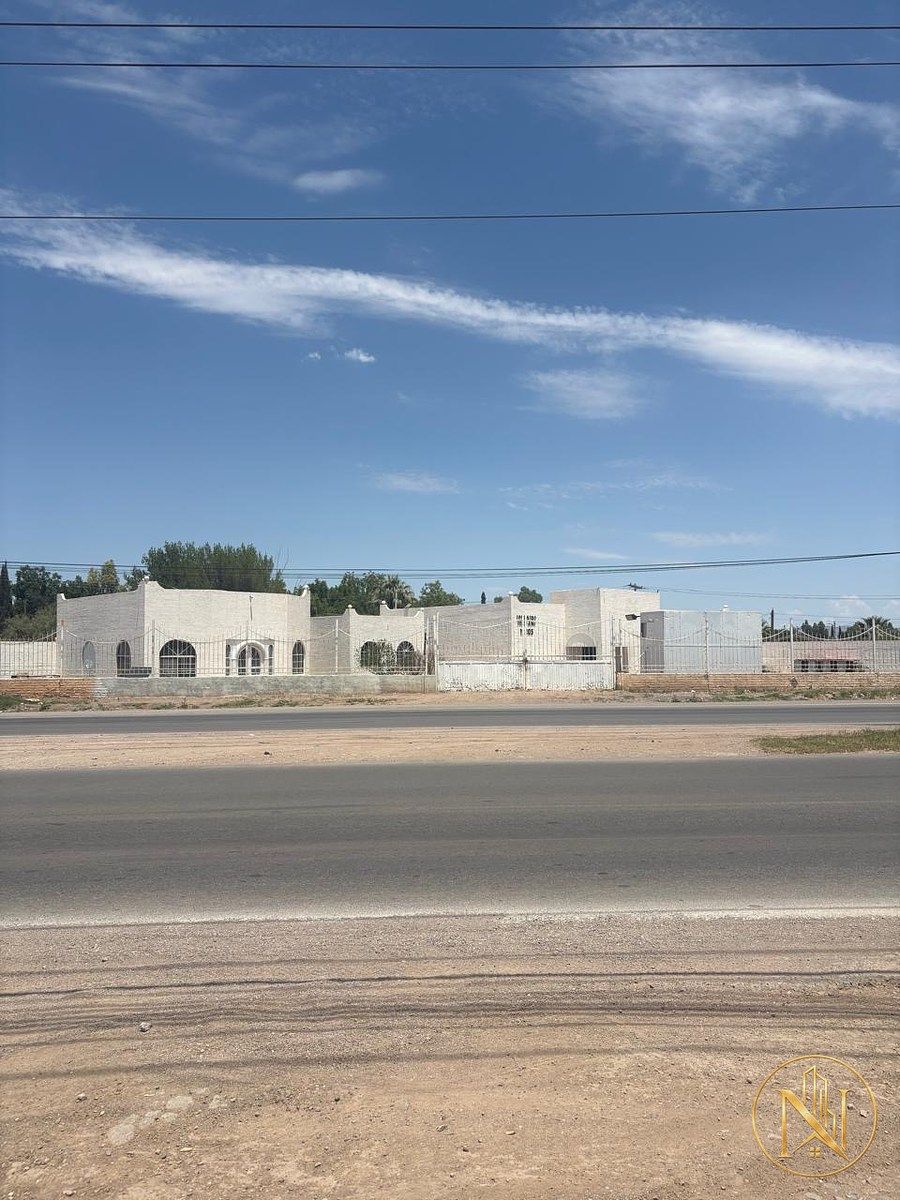 Warehouse and Land for Sale in Vicente Toledano, photo 1 of 12