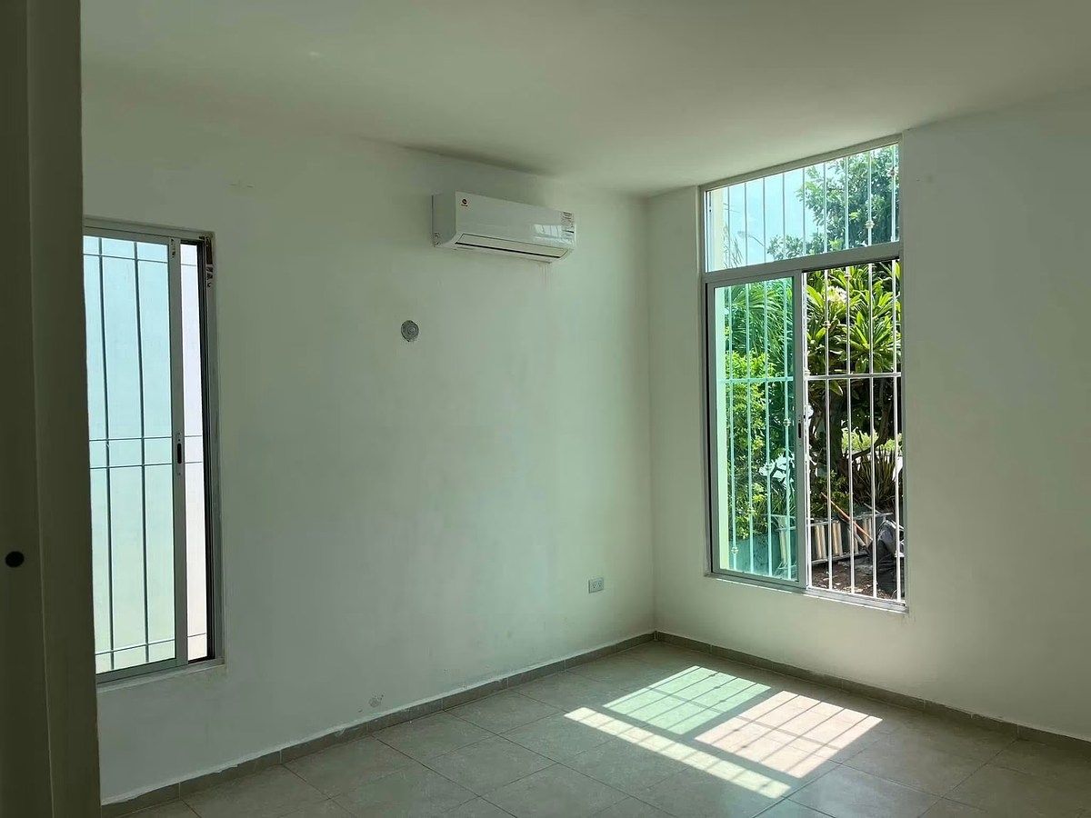 House in La Ciudadela, Mérida, photo 7 of 11