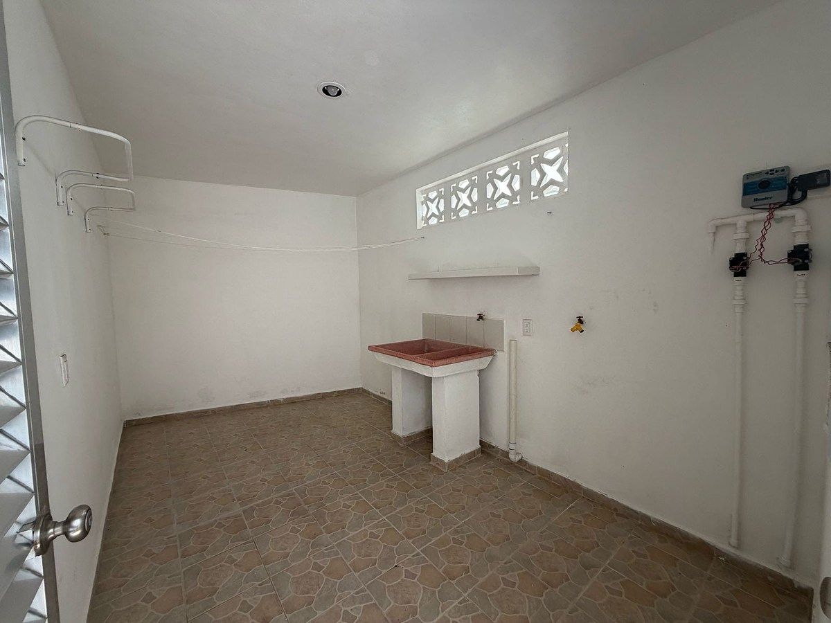 Cuarto de lavado - casa renta Altabrisa, foto 18 de 30