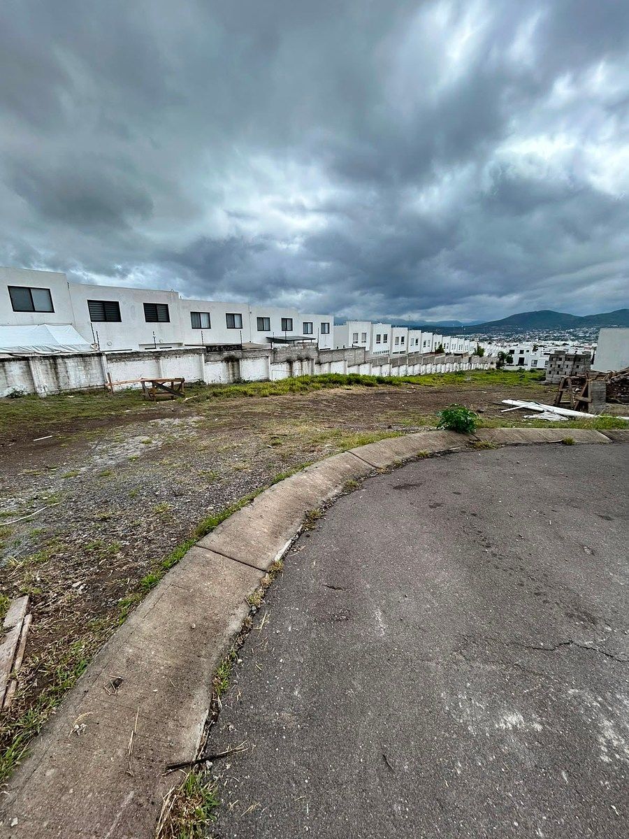 LAND FOR SALE IN GRAND PRESERVE $2,100,000, photo 1 of 9
