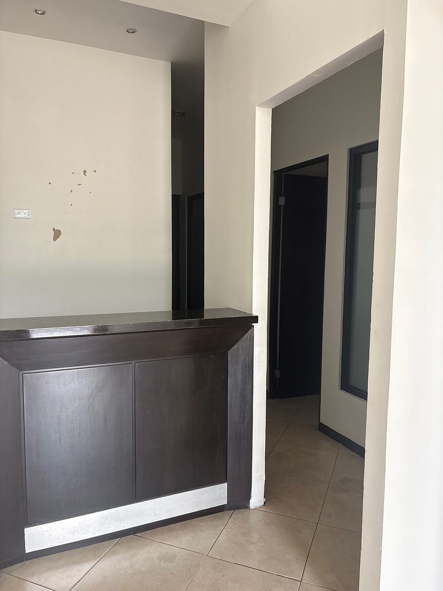 Local comercial en Santa Engracia, San Pedro Garza García, foto 5 de 10
