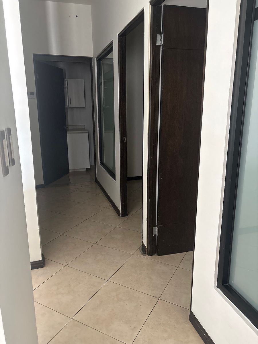 Local comercial en Santa Engracia, San Pedro Garza García, foto 7 de 10
