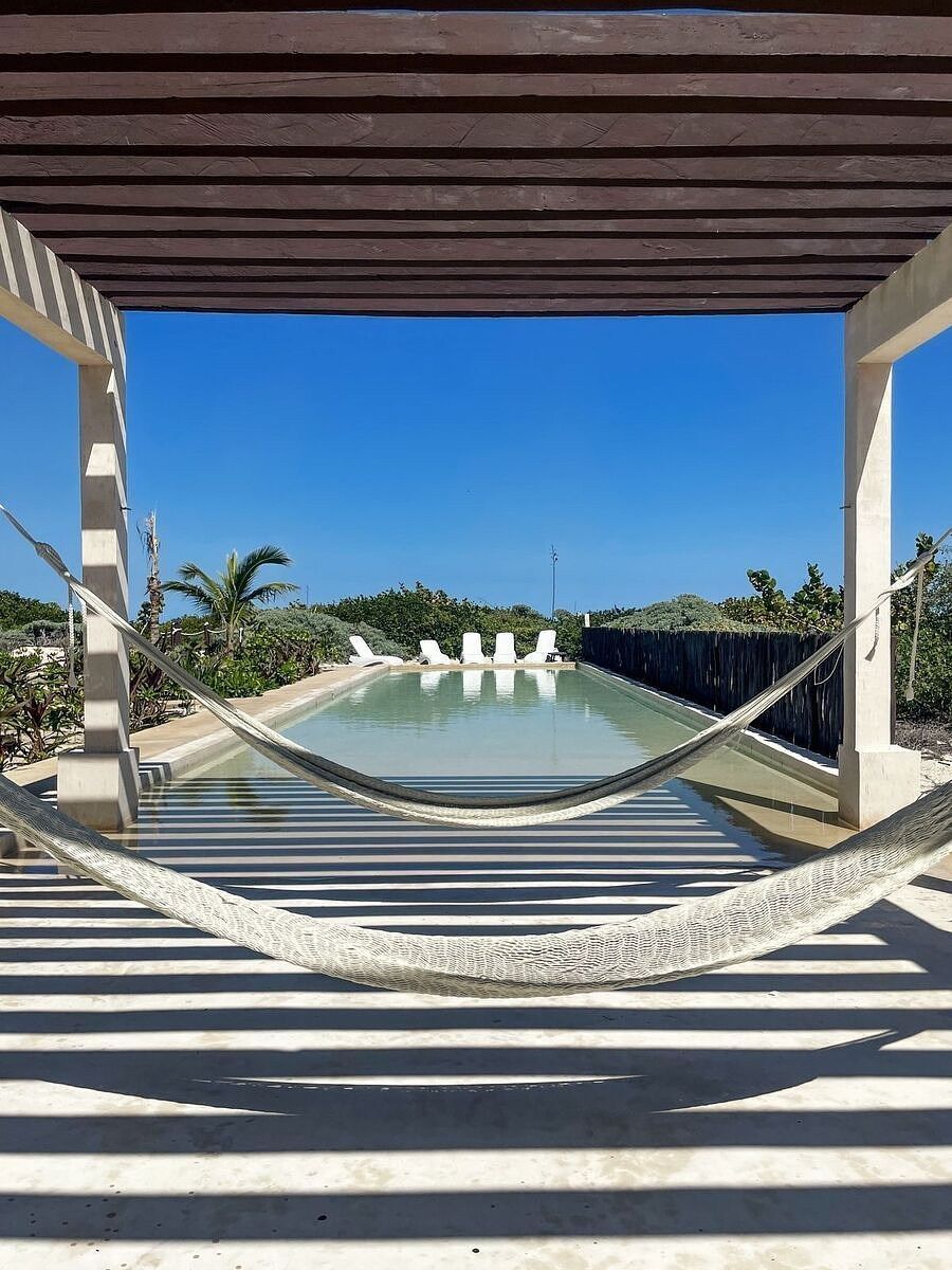 Departamento en venta amueblado, equipado frente a la playa, Telchac Puerto, foto 1 de 23