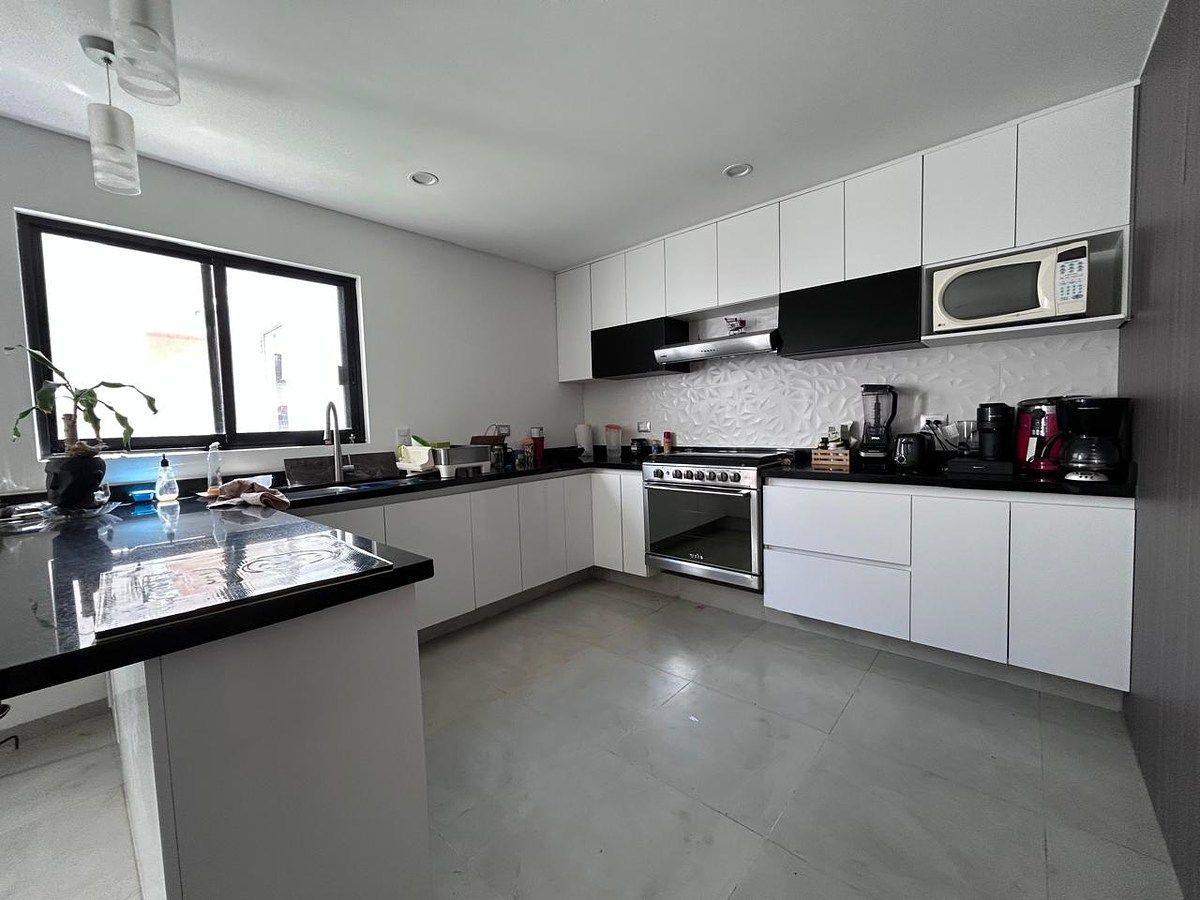 House in Gated Community in El Condado, Corregidora, photo 3 of 10